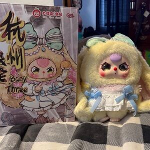 ‼️‼️Authentic Baby Three 400% White Snake Limited Edition